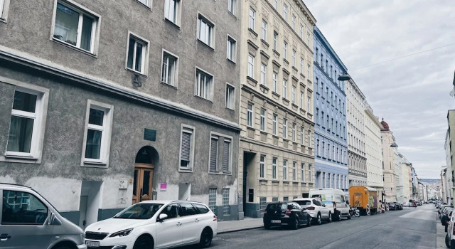 Space One Vienna - Sleeps 7 - Affordable & Central, Prenota Appartamento Vienna Austria