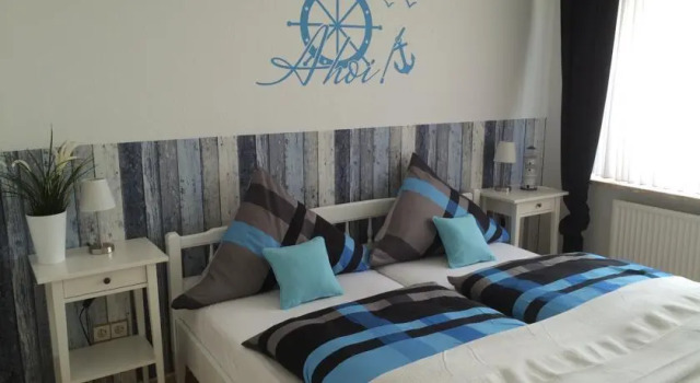Apartments Zur schönen Aussicht, Забронировать Апартаменты/квартира Апартаменты Бюзум, рядом с Интерактивный музей Phänomania в городе Бюзум, Апартаменты/квартира