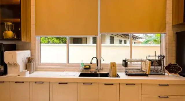 Aesthetic Muji Pool Villa in Ipoh | 5BR 24Pax, Boek Villa Vakantiehuizen in Perak, Cottage