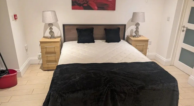 City Escape - 1 Bedroom Flat in Swansea Centre, Забронировать Отель Суонси Полуостров Гоуэр, рядом с Замок Лухур