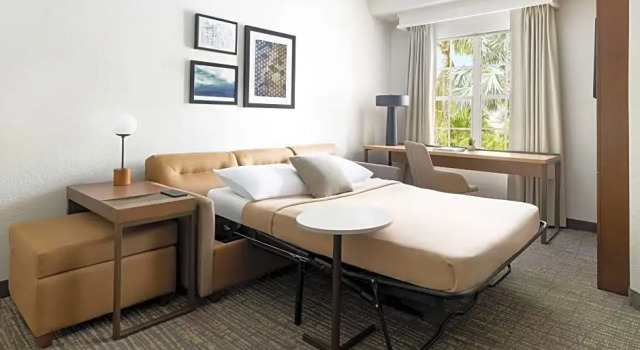 Четырёхместный люкс с 2 комнатами Residence Inn by Marriott West Palm Beach