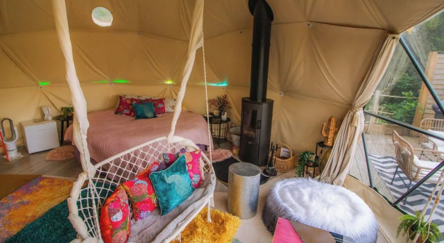 Romantic Lakeview Dome, Забронировать Отель Хенфилд Западный Суссекс