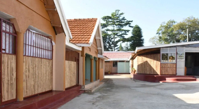 Boulevard Excelsior Motel, Buchen Sie Motel Motels in Western Uganda, Motel