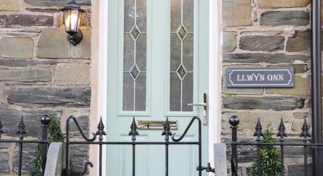 Llwyn Onn Guest House, North Wales, Prenota Hotel Pentre-Foelas Gwynedd