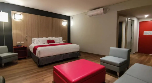 Двухместный полулюкс Ramada Encore by Wyndham Monterrey Apodaca Zona Aeropuerto