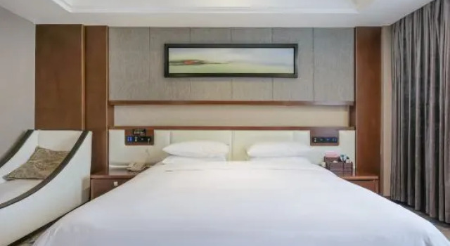 Люкс Deluxe Chongqing Fengyuewan Hotel (Wanzhou Tiansheng Tiancheng Branch)