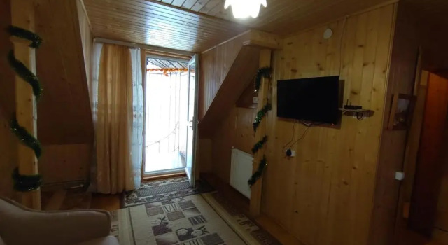 Guesthouse U dida Viktora, Prenota Hotel Hotel a Ivano-Frankovsk con parcheggio, Parcheggio