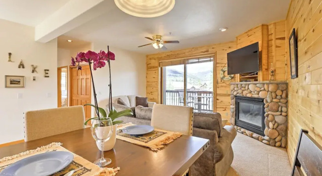 7 Mi to National Park: Grand Lake Condo w/ Deck!