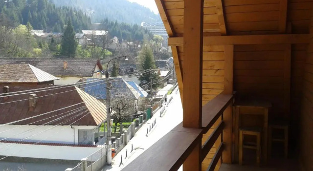 Люкс Pensiunea Aurora - Great hostel Voineasa