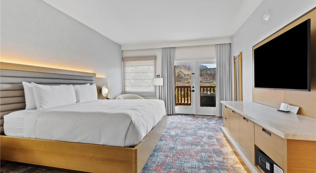 Двухместный люкс c 1 комнатой Hotel De Novo Springdale, Tapestry Collection by Hilton