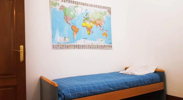 habitación, salita y baño privado, REATE LBI00466, Book Hotel Bilbao 