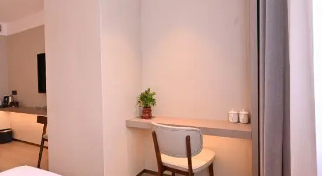 MCP Hotel (Guangzhou Jiangnanxi Dongxiaonan Metro Station Branch)