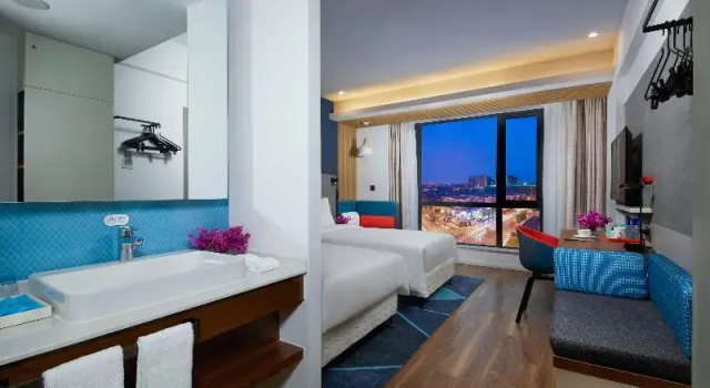 Holiday Inn Express Zhangjiagang East, Book Hotel Hoteller i Suzhou med parkering, Parkering