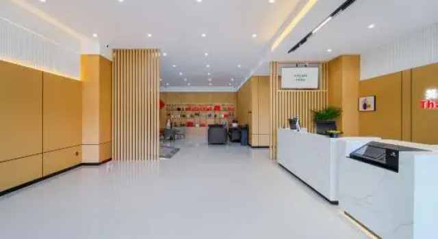 Yayue Hotel (Zhengzhou Xinzheng International Airport), Rezervovat Hotel Čeng-čou Henan