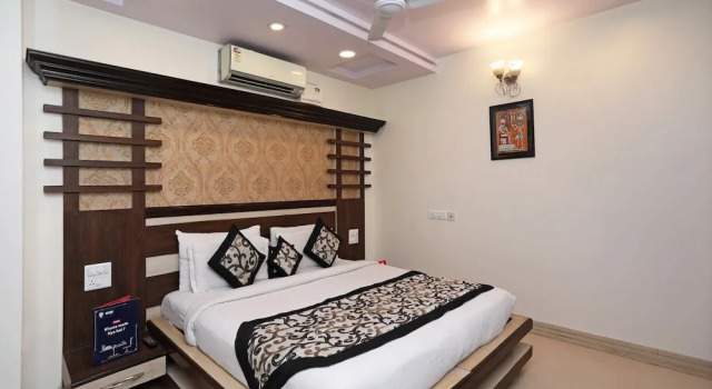 Двухместный номер Standard с балконом OYO 463 Hotel Metro View Inn