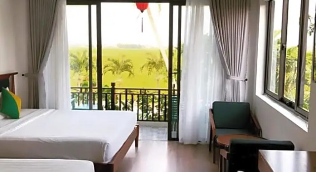 Полулюкс с балконом Hoi An Four Seasons Villa