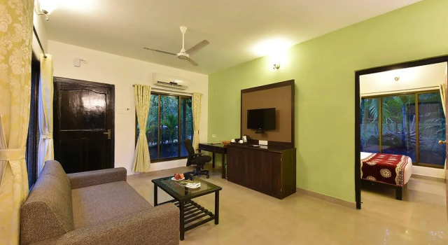 Люкс Superior Silvanus Forest Retreat Alibaug