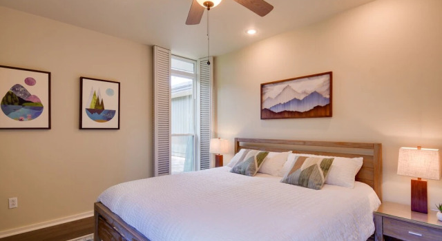 Mid-century Modern Home w/ Fire Pit & Gas Grill!, Prenota Hotel Amarillo Texas