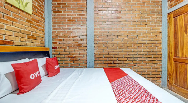 Люкс OYO 92606 Djoglo Boto Homestay Syariah
