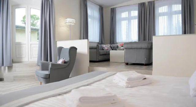 Rezydencja Myśliwska - Apartamenty, Buchen Sie Ferienwohnung Koszalin Westpommern