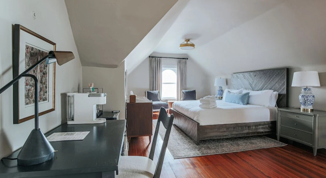 Номер Standard The Historic Berkeley Place