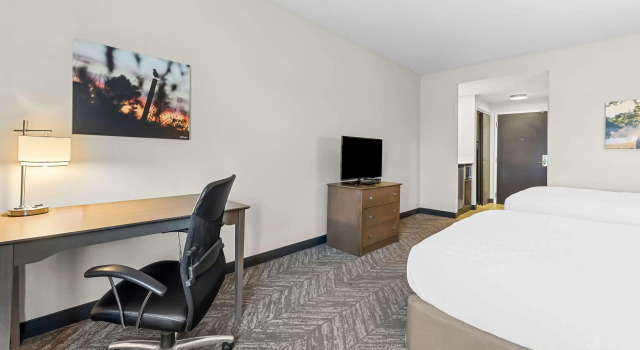 Четырёхместный номер Standard Best Western Plus Bolivar Hotel & Suites