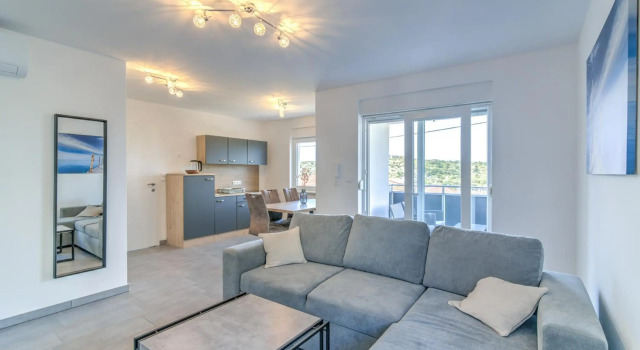 Damar Apartmani, Book Hotel Hoteller i Senj med parkering, Parkering