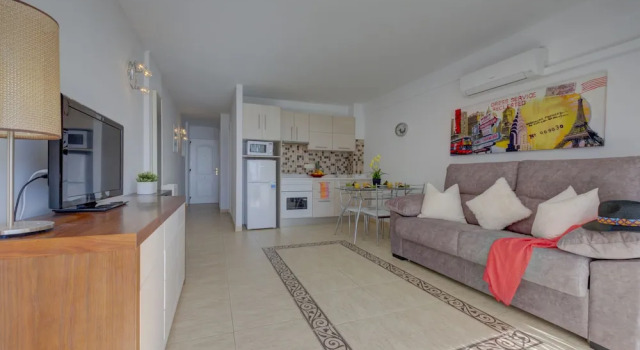 307 Bright Apartment, Sea View, WiFi, Air Conditioning