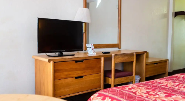Двухместный номер Economy University Inn & Suites