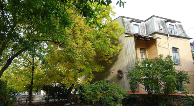 Hummel Hostel - Historische Stadtvilla mit Garten, Book Hostel Weimar Thuringia, near Weimar Berkaer Station
