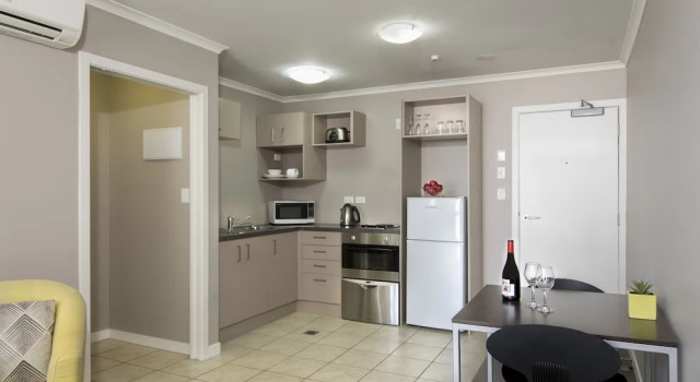 Апартаменты c 1 комнатой с балконом Quest On Ward Serviced Apartments