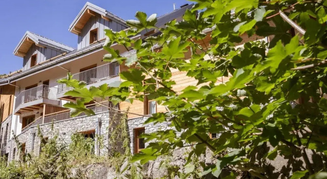 Résidence & Spa Les Cîmes dAuréa, Забронировать Отель Отели Валуар 4 звезды, рядом с Горнолыжный курорт Валуар, 4*
