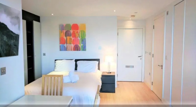 Студия Gunwharf Quays Harbour Apartments