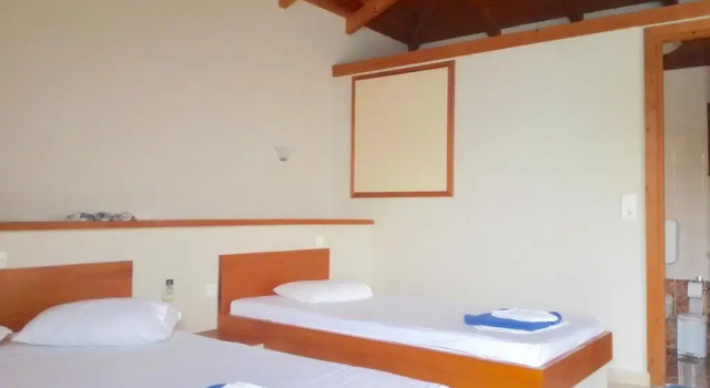 12 Gods Resort, Book Resort Pylos Messinia