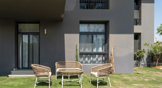Апартаменты Premium Цокольный этаж с 2 комнатами Aura Serviced Apartments Cairo Festival City
