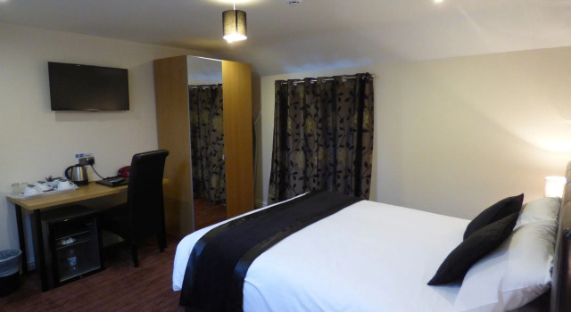 Spilman Hotel, Забронировать Отель Кармартен Carmarthenshire, рядом с Галерея Oriel Myrddin