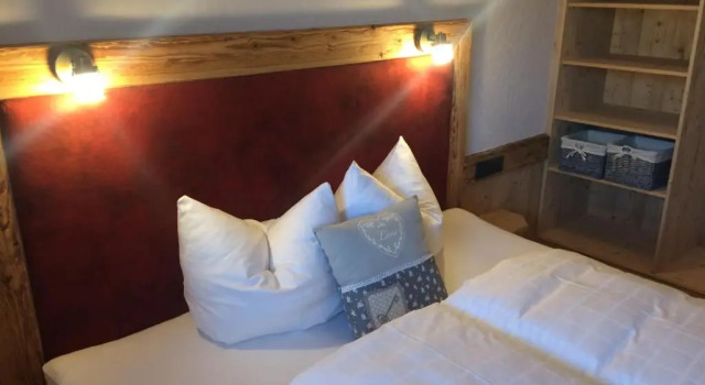 Ferienhütten Lechtal Chalets, Rezervasyon Şale Lechtal villalar, Villa