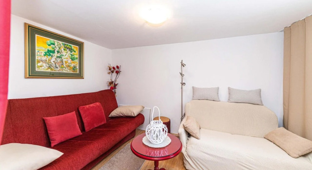 Amazing Home in Blizna Donja With Wifi and 1 Bedrooms, Varaa Hotelli Blizna Split-Dalmatia