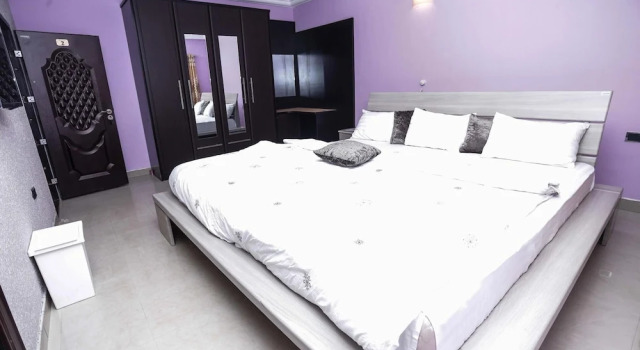 Green Palm Apartments