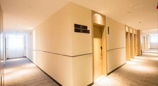 City Comfort Inn Nanning Jinqiao Coach Station, Rezerwuj Hotel Hotele w Nanning z parkingiem, Parking