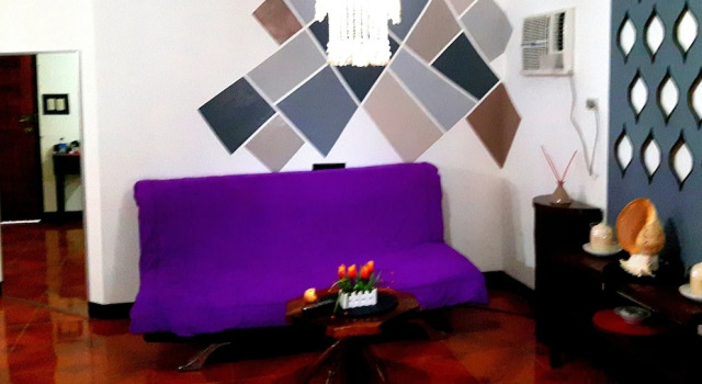 Micky Santoro Beach House, Book Hotel Hoteller i Bantayan med parkering, Parkering
