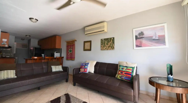 Coqui #4 at Rincon Beach, pool, beach gate, power and water bup, Rezerwuj Apartament Apartamenty w Rincon, Apartament