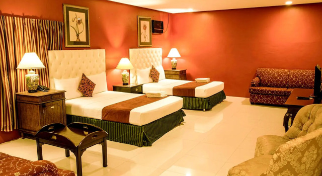 Dreamwave Hotel Lemery