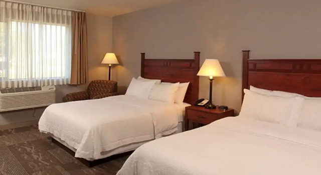 Четырёхместный люкс c 1 комнатой Hampton Inn Kalispell