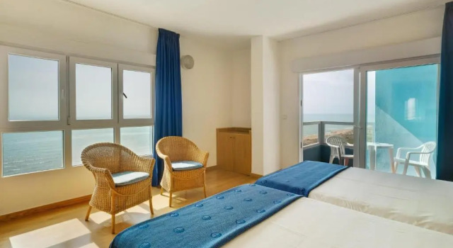 Трёхместный номер Standard Hotel Playas de Guardamar