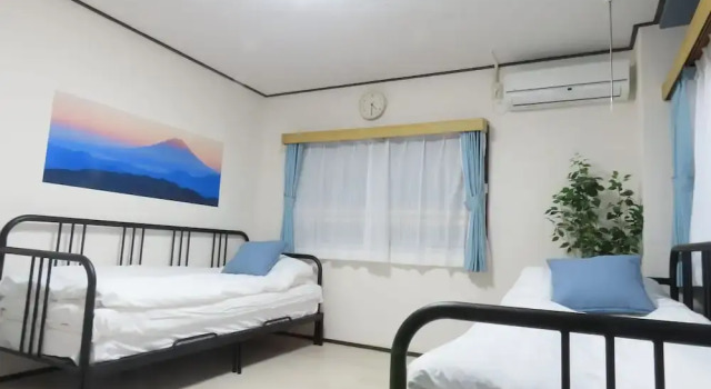 Roland’s House 302