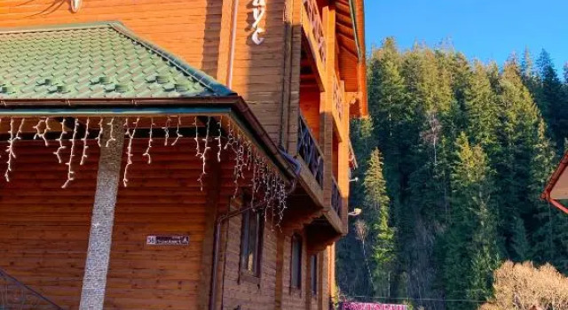 Forest House, Rezervovat Hotel Tatariv 