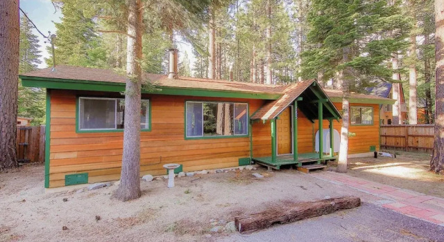 Whispering Pines Cabin - Family and pet Friendly Abode, Забронировать Дом для отпуска Меверс South Lake Tahoe Area