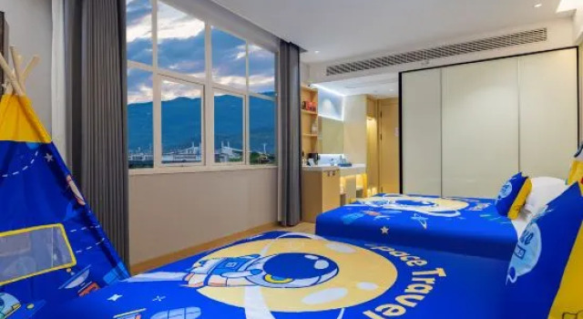 Семейный тент Zhu Jing International Hotel