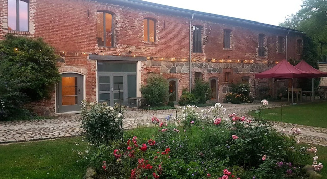 Hochzeitshof Wetzenow, Rezervați Hotel Rossow Mecklenburg-Pomerania